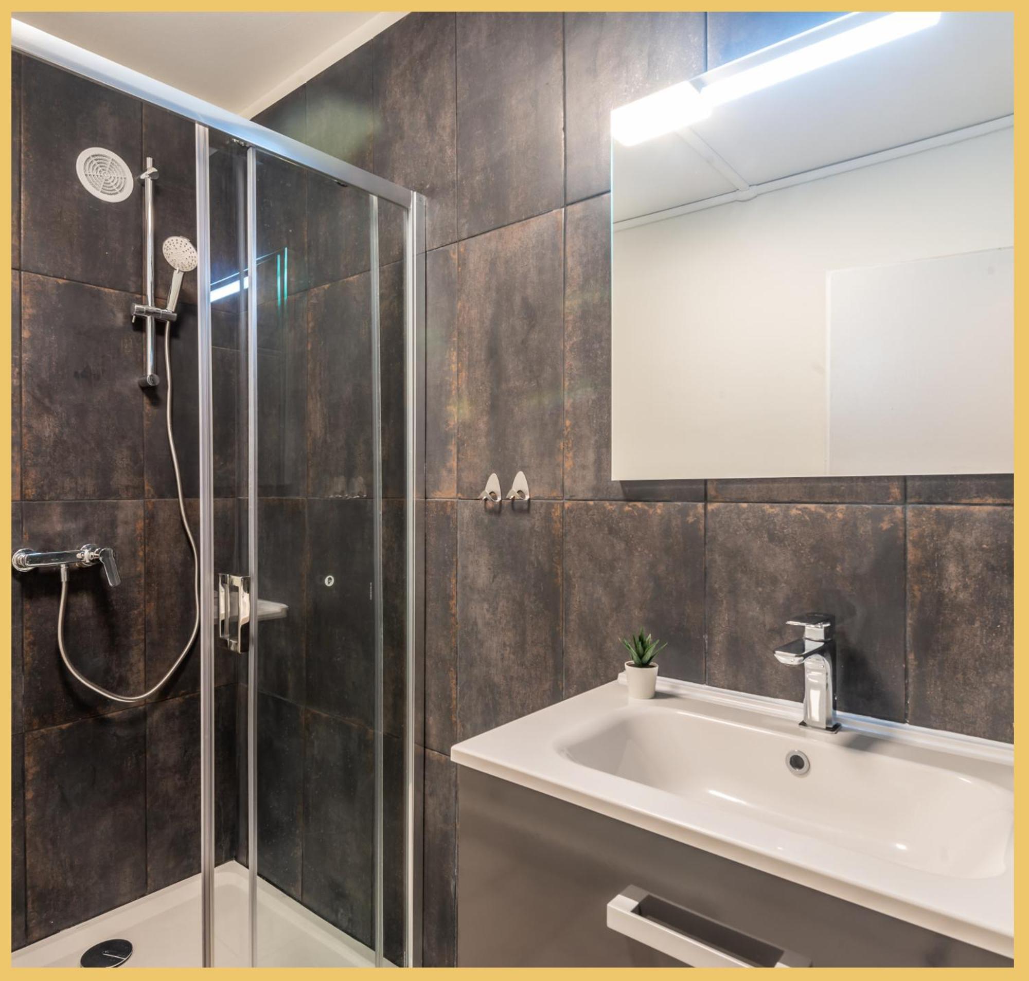 T2 I Moderne I Gaillard Apartment Bagian luar foto